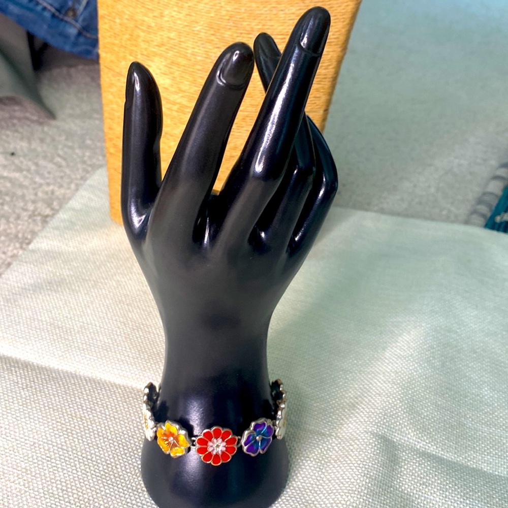 Vintage multi flower bracelet